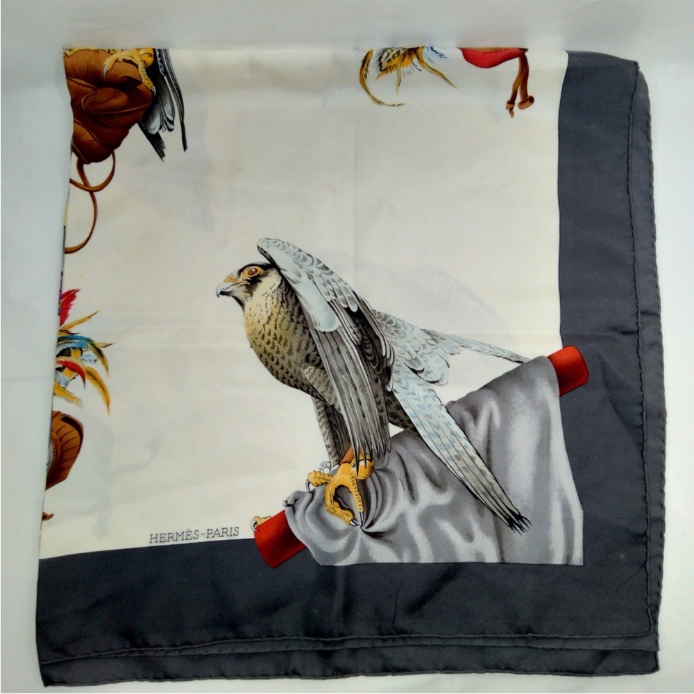 Hermes Red and White Falcon Scarf 1962 HERMES CHASSE AU VOL SILK SCARF - Picture 2 of 5